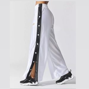Nike Women's Popper Glam Dunk Snap Pants, White, M